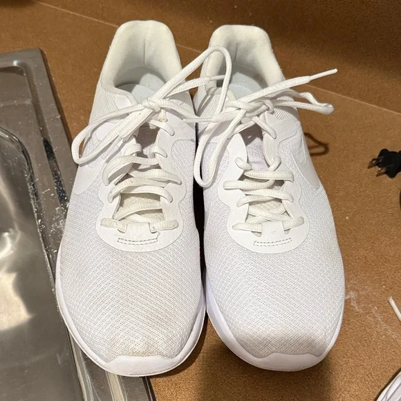 Nike White Sneakers Revolution - Picture 5 of 5